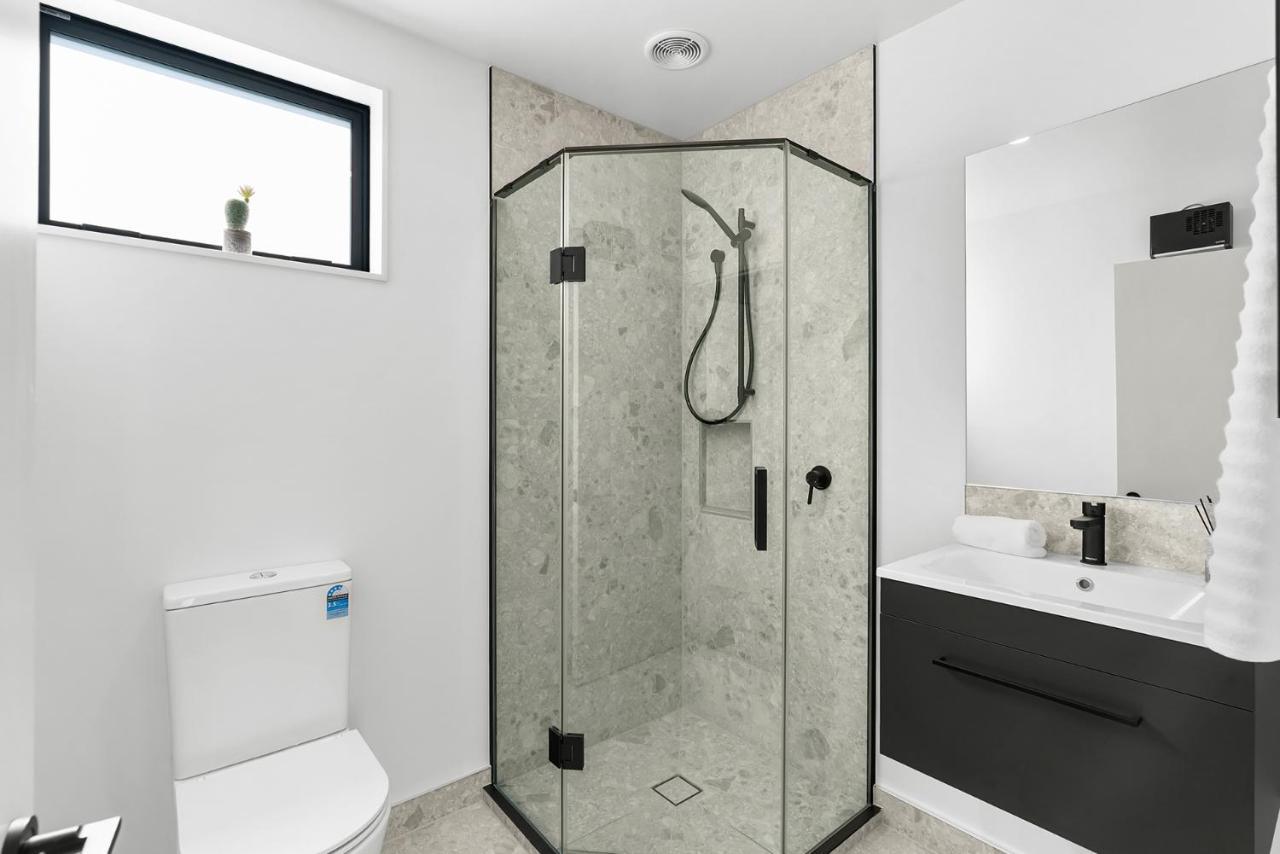Modern Luxury Suite Near Cbd 3Bed 2Bath Christchurch Exteriör bild